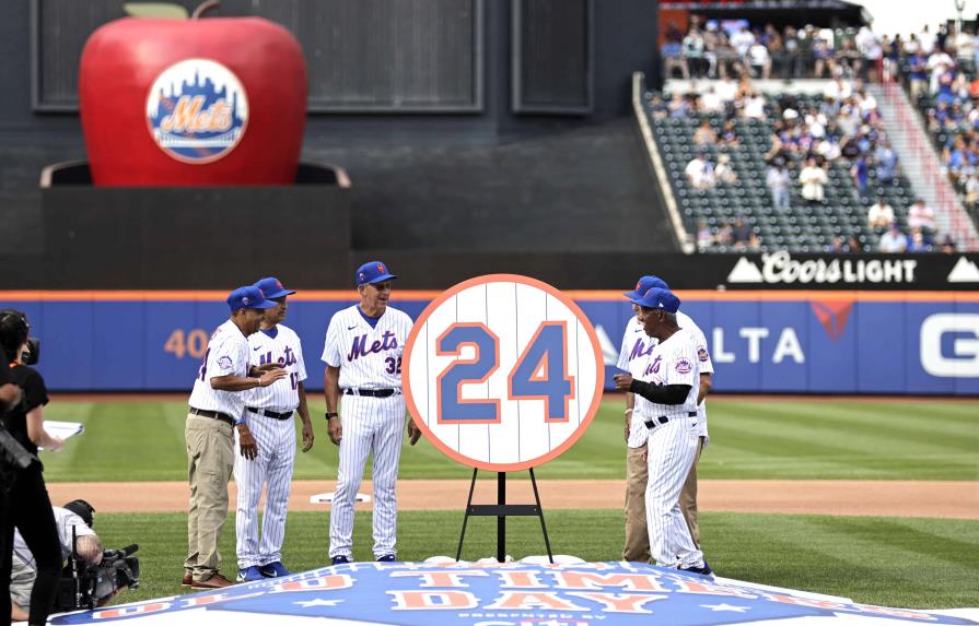 Los Mets retiran el No. 24 de Willie Mays cuando regresa el Día de los Veteranos