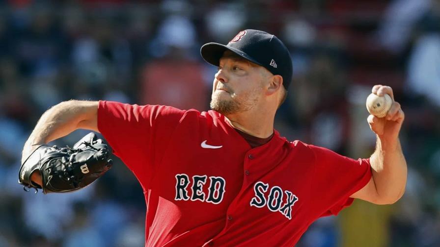 Hill poncha a 11; Medias Rojas vencen a Rays