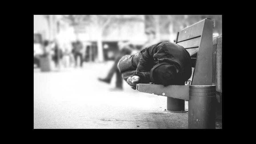 Mendigo gana demanda de US$100 millones a la policía en Atlanta