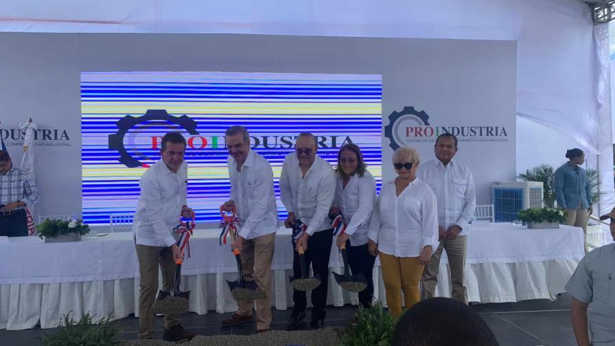 El Gobierno presenta Plan San Juan para desarrollar la provincia El Gobierno presenta Plan San Juan para desarrollar la provincia