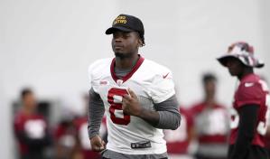 Novato Robinson se somete a operaci&oacute;n tras recibir disparos