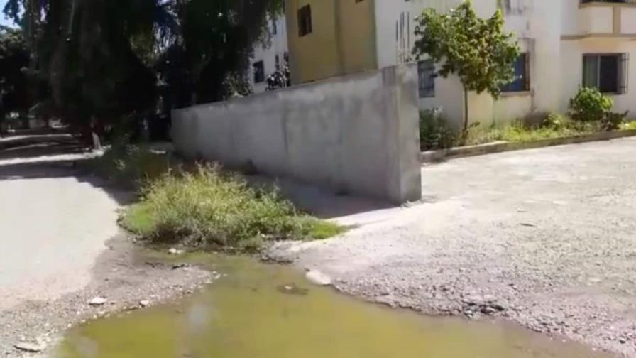 Moradores del Residencial Invi-Dorex denuncian contaminación Moradores del Residencial Invi-Dorex denuncian contaminación