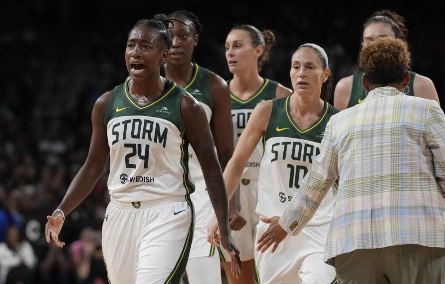Jewell Loyd anota 26, conduce a Storm sobre Aces en el primer partido de semifinales de la WNBA
