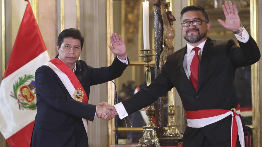 Ministro peruano de Transportes será interpelado por caso de corrupción Ministro peruano de Transportes será interpelado por caso de corrupción