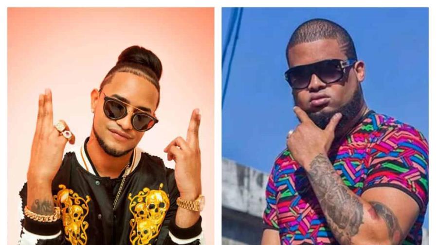 El abrazo de Lápiz Conciente y Mozart La Para en el concierto de Don Miguelo