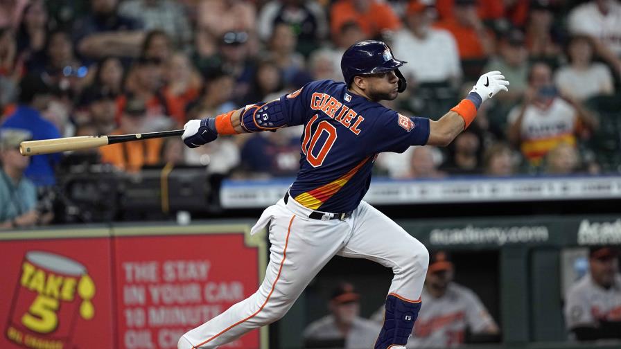 Relevistas dan la cara por Astros en victoria sobre Orioles