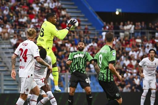 Milan limitado a empate por Sassuolo en Italia