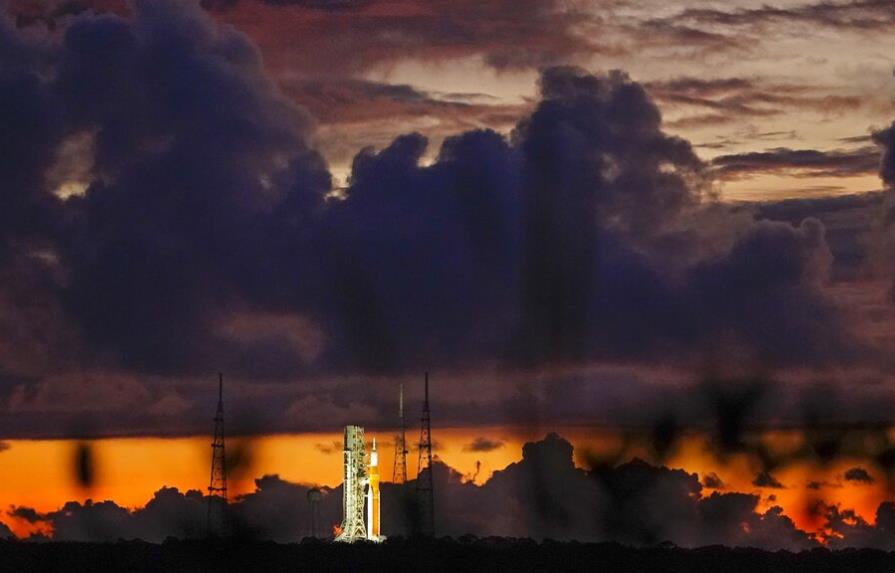 La NASA pospone el lanzamiento del cohete Artemis a la Luna
