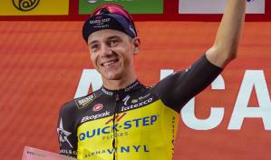 Líder Evenepoel gana 10ma etapa de la Vuelta