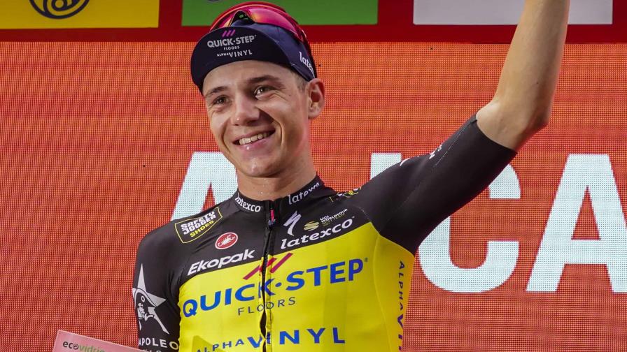 Líder Evenepoel gana 10ma etapa de la Vuelta Líder Evenepoel gana 10ma etapa de la Vuelta