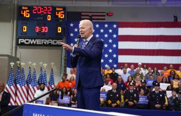 Biden convierte las armas y la Policía en temas clave para las elecciones