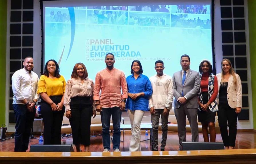 Realizan cuarta edición del Panel Juventud Empoderada en Baní
