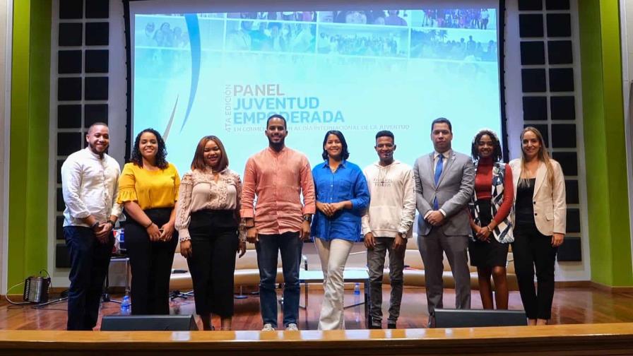 Realizan cuarta edición del Panel Juventud Empoderada en Baní Realizan cuarta edición del Panel Juventud Empoderada en Baní
