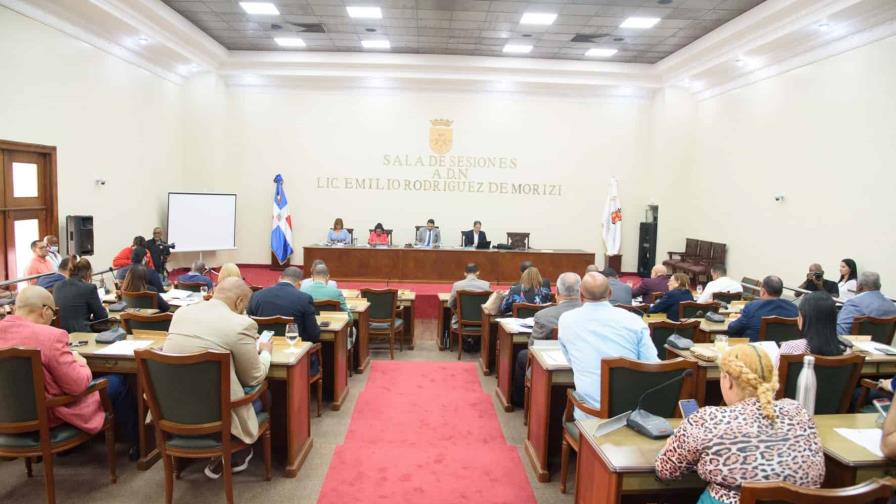 Regidores del Distrito aprueban informes de comisión de reformulación presupuestaria