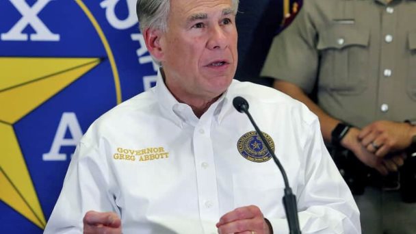Nueva York dice que el gobernador de Texas está fomentando el odio antilatino