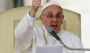 El papa pide a los cardenales huir de la tentación de sentirse a la altura