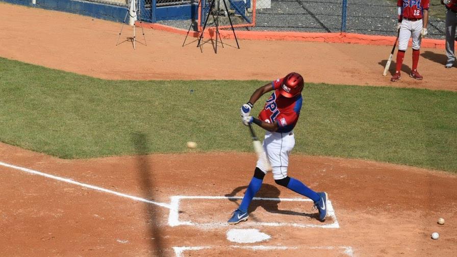 Denuncian ante la MLB y sindicato la manipulación de dinero en firmas de prospectos