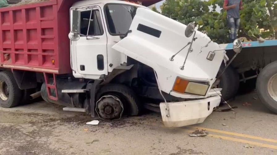 Humareda en finca de arroz provoca accidente múltiple en Montecristi