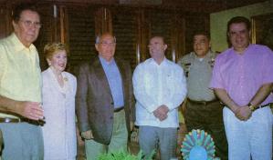 Expresidente Mijaíl Gorbachov visitó República Dominicana en el año 2001