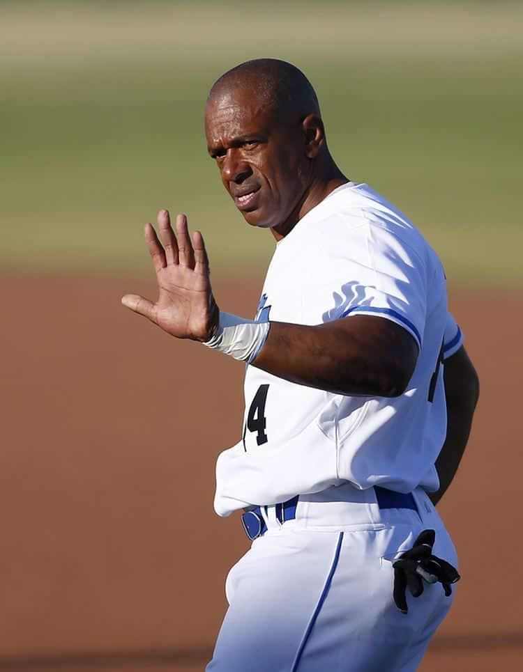 Julio Franco, el Matusalén dominicano del béisbol