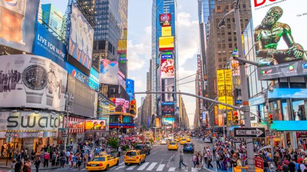 Times Square tendrá desde hoy letreros que dicen que es zona libre de armas
