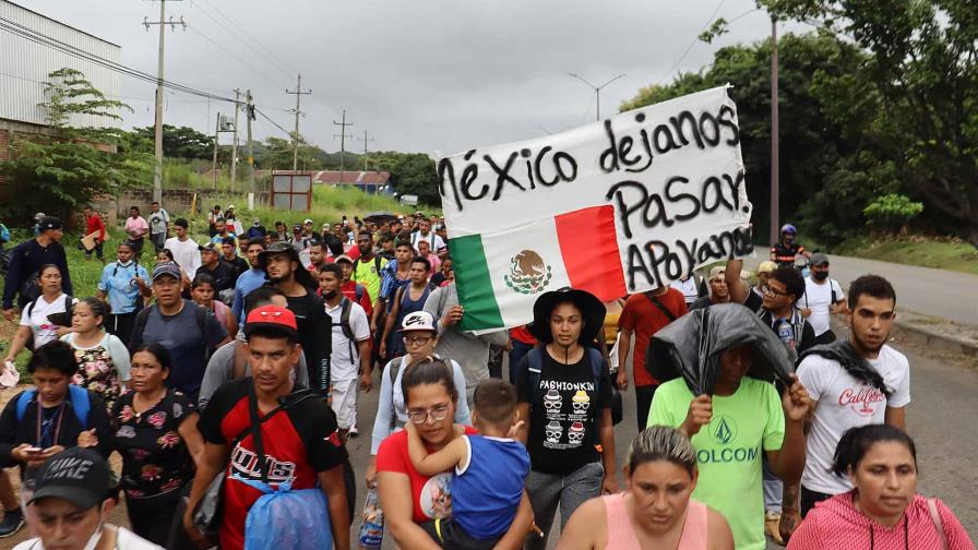 Una nueva caravana con unos 600 migrantes parte desde la mexicana Tapachula