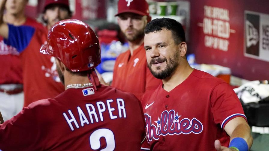 VIDEO | Filis conectan 22 hits y aplastan a Diamondbacks