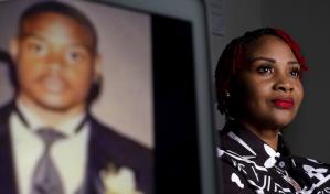 Sondeo en EEUU dice que 2 de 10 experimentan violencia de armas