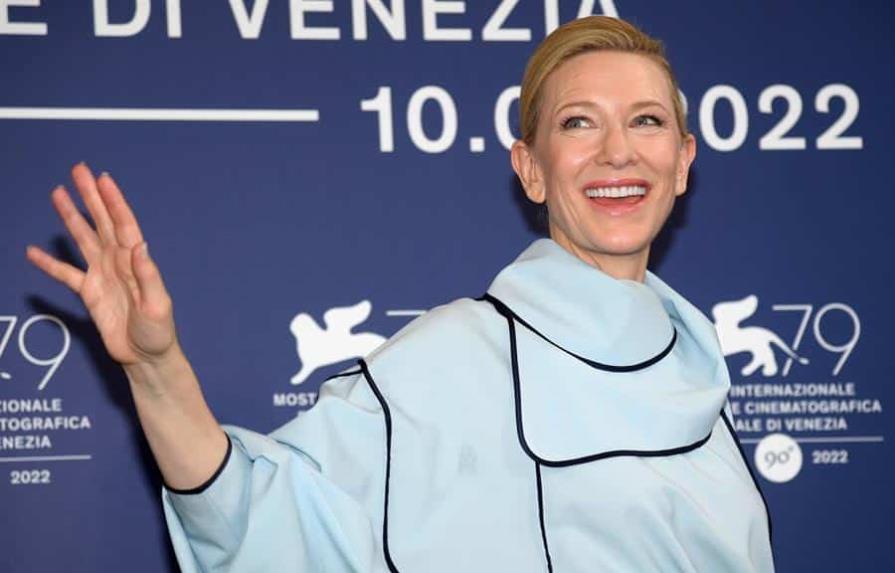Cate Blanchett convence a Venecia con Tár: lucha y ocaso de una mujer exitosa