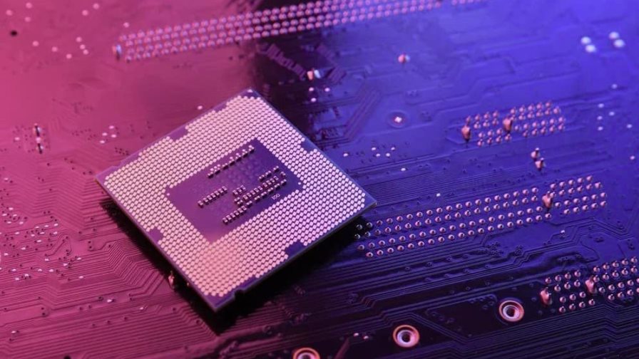 EE.UU. ordena a fabricante de chips que restrinja sus exportaciones a China