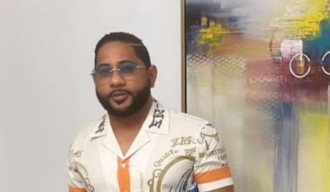 La Policía pide a Pestañita que se entregue por golpiza que le dio a mujer en Santiago