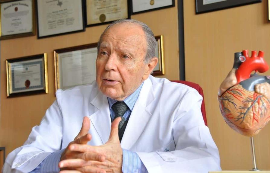 Muere cardiocirujano argentino Domingo Liotta, pionero del corazón artificial