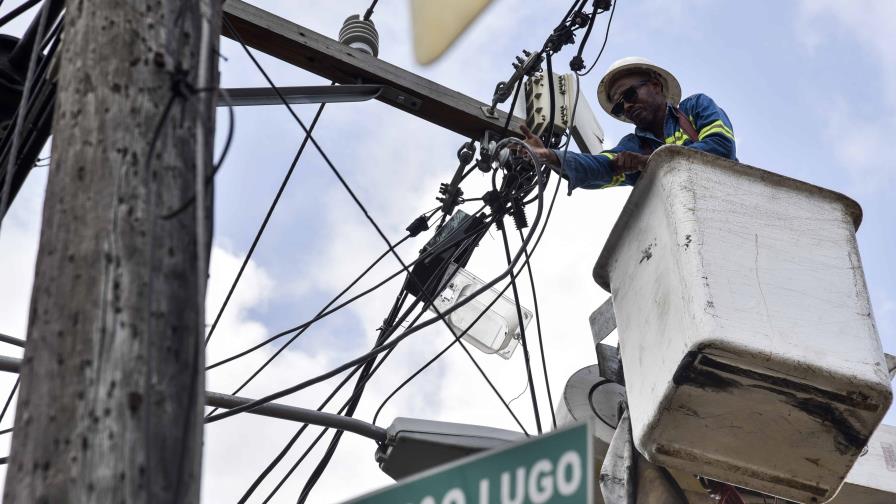 Las EDE no alcanzan la meta de reducción de pérdidas contemplada en Pacto Eléctrico Las EDE no alcanzan la meta de reducción de pérdidas contemplada en Pacto Eléctrico