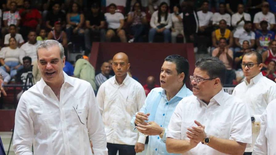 Camacho resalta la inversión deportiva en la provincia Duarte