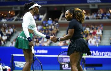 Serena y Venus caen en primera ronda de dobles del US Open