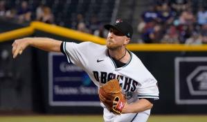 VIDEO | Diamondbacks ganan Cerveceros; Walker sacude un jonrón