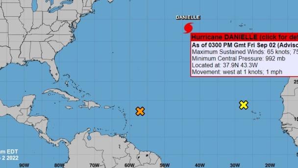 Danielle se fortalece y se convierte en huracán