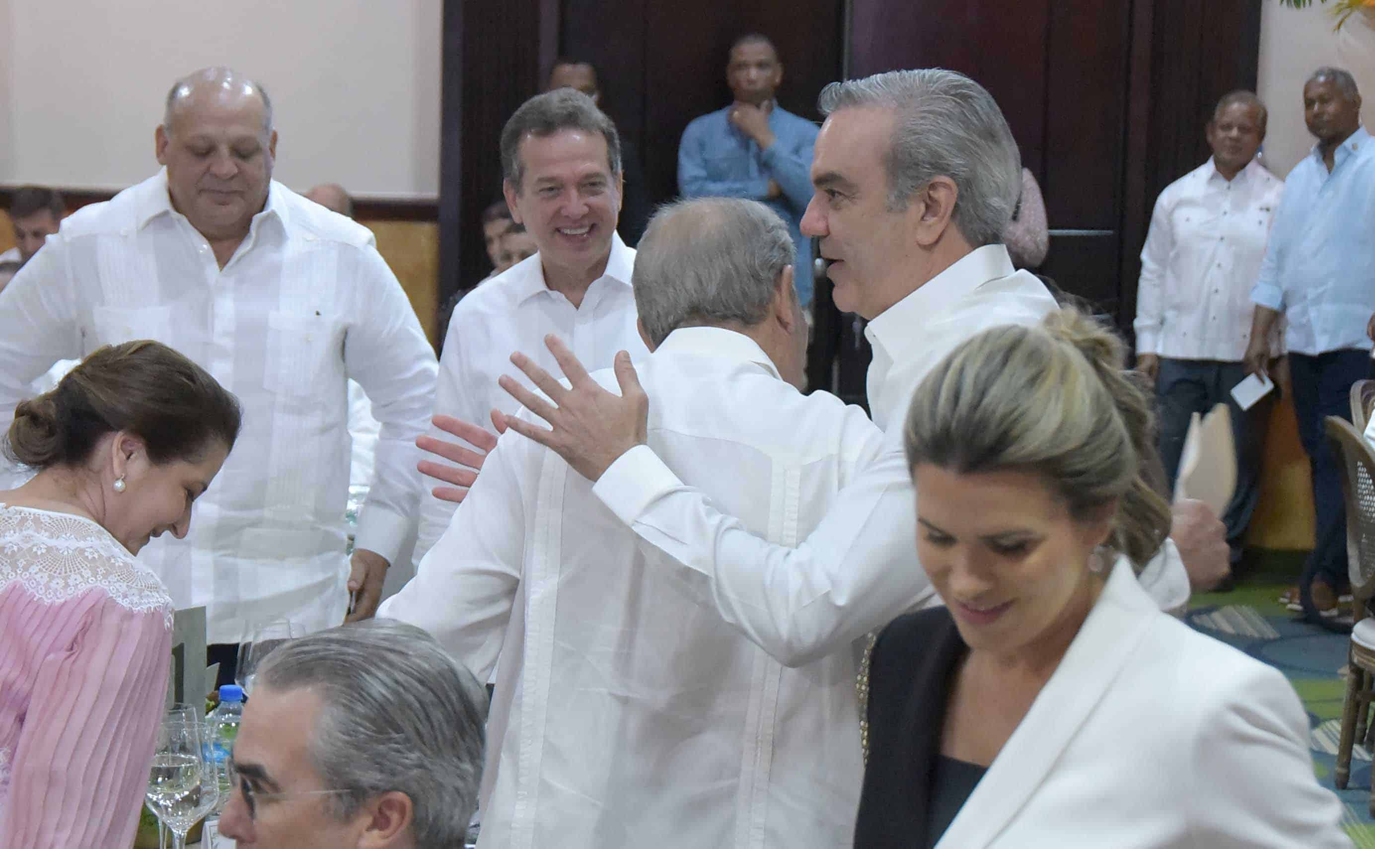 Almuerzo con tabaqueros de Santiago.