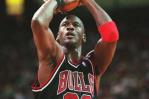 Subastarán camiseta de Michael Jordan varorada en varios millones de dólares