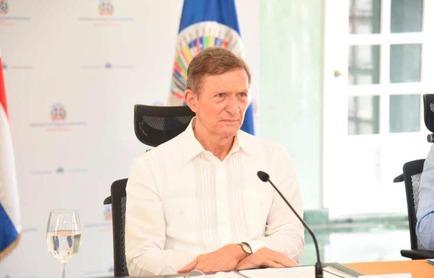 Canciller dominicano condena atentado contra Cristina Fernández