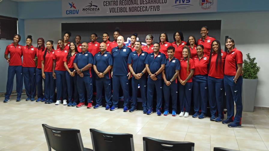 Marcos Kwiek tiene “un buen problema” para escoger a sus 14 jugadoras