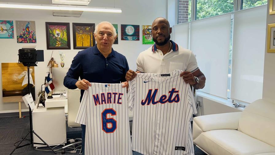 Starling Marte visita las instalaciones de SOMOS Community Care