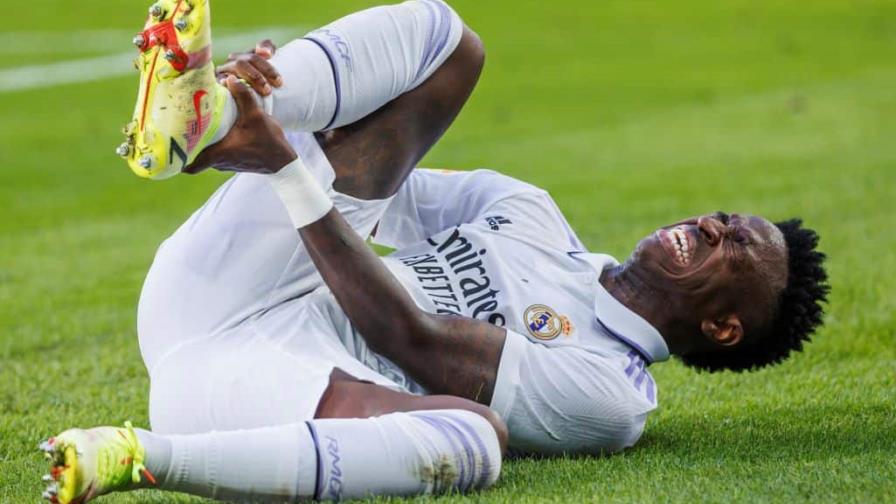 Real Madrid mantiene la marcha perfecta en La Liga española Real Madrid mantiene la marcha perfecta en La Liga española