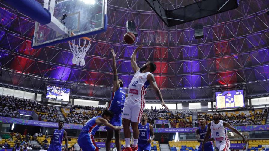 Puerto Rico abre el Grupo B con ajustada victoria ante República Dominicana Puerto Rico abre el Grupo B con ajustada victoria ante República Dominicana