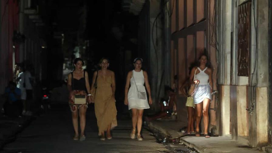 Cuba tendrá este sábado otro día de apagones por déficit de energía Cuba tendrá este sábado otro día de apagones por déficit de energía