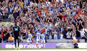 Leicester cae ante el Brighton y se mantiene en el s&oacute;tano