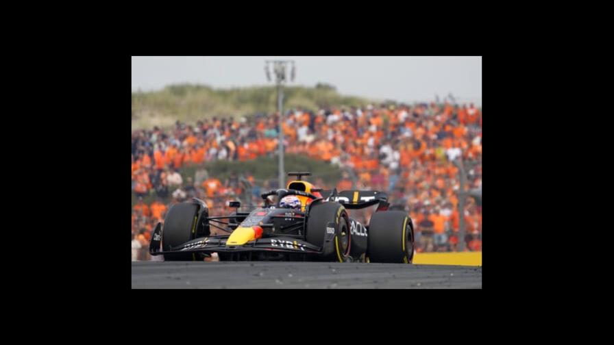 Verstappen gana en casa y extiende su ventaja en la cima Verstappen gana en casa y extiende su ventaja en la cima
