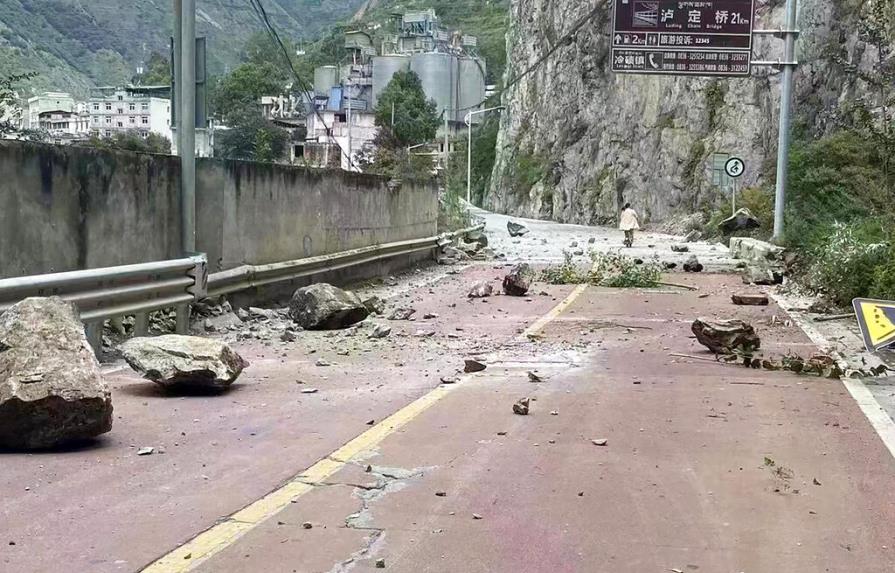 Decenas de muertos en un sismo en el suroeste de China