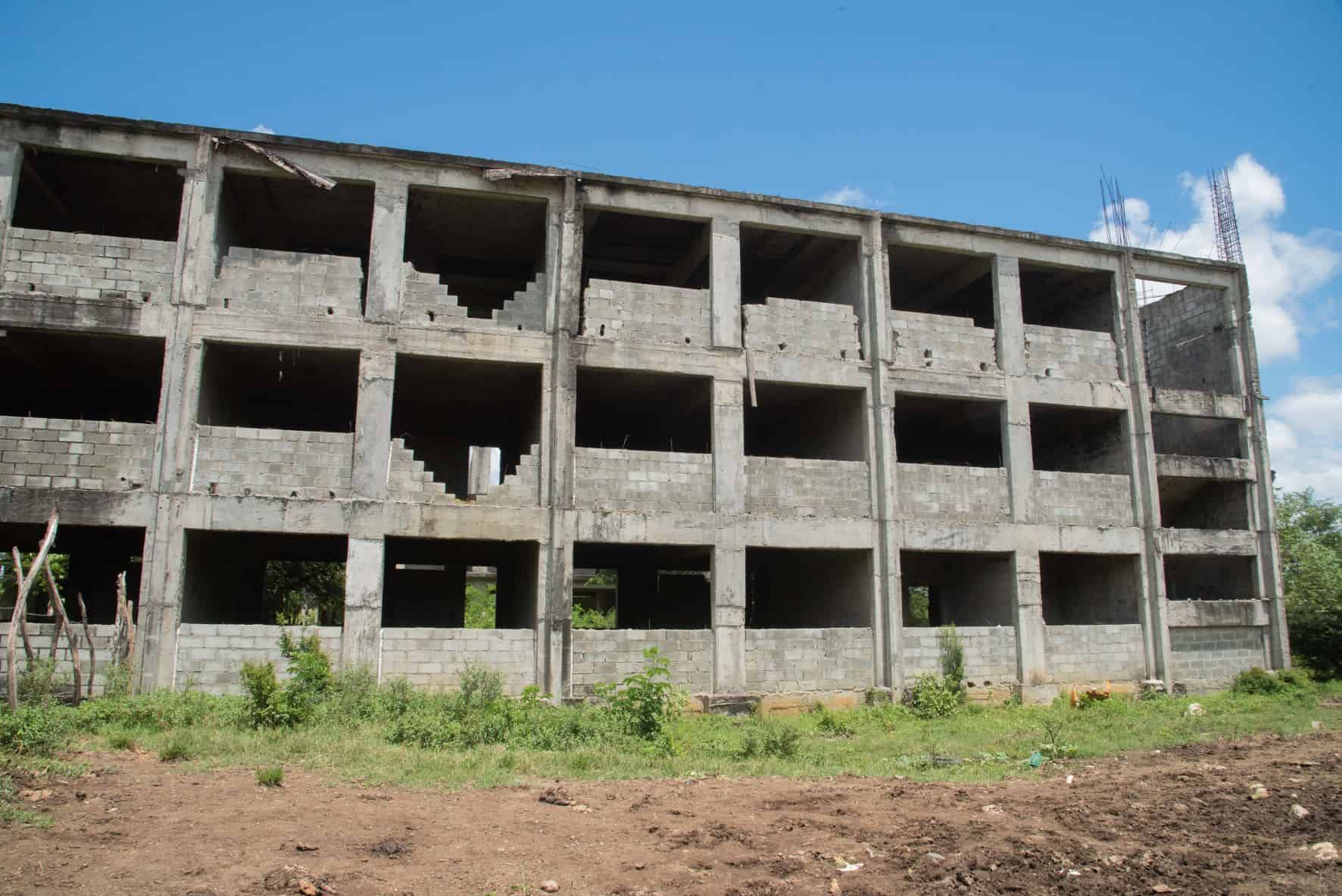 Liceo Osvaldo Bazil, paralizado desde 2014