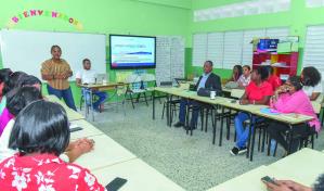 Ministerio de Educación solo contratará 3,457 docentes